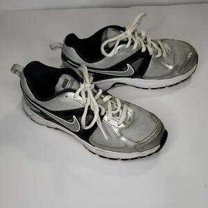 Nike Dart Youth 3 Running Shoes Silver Black‎
